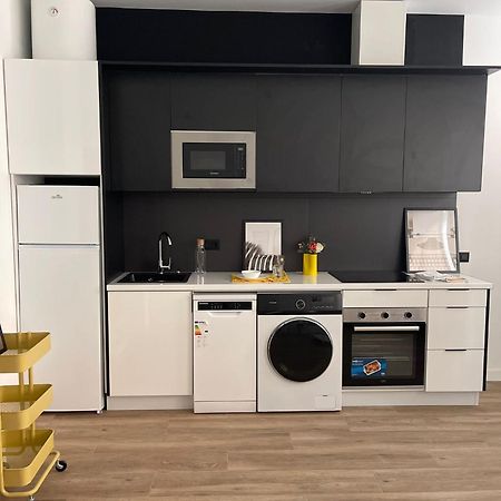 Exyca Metropolitano Apartment มาดริด ภายนอก รูปภาพ
